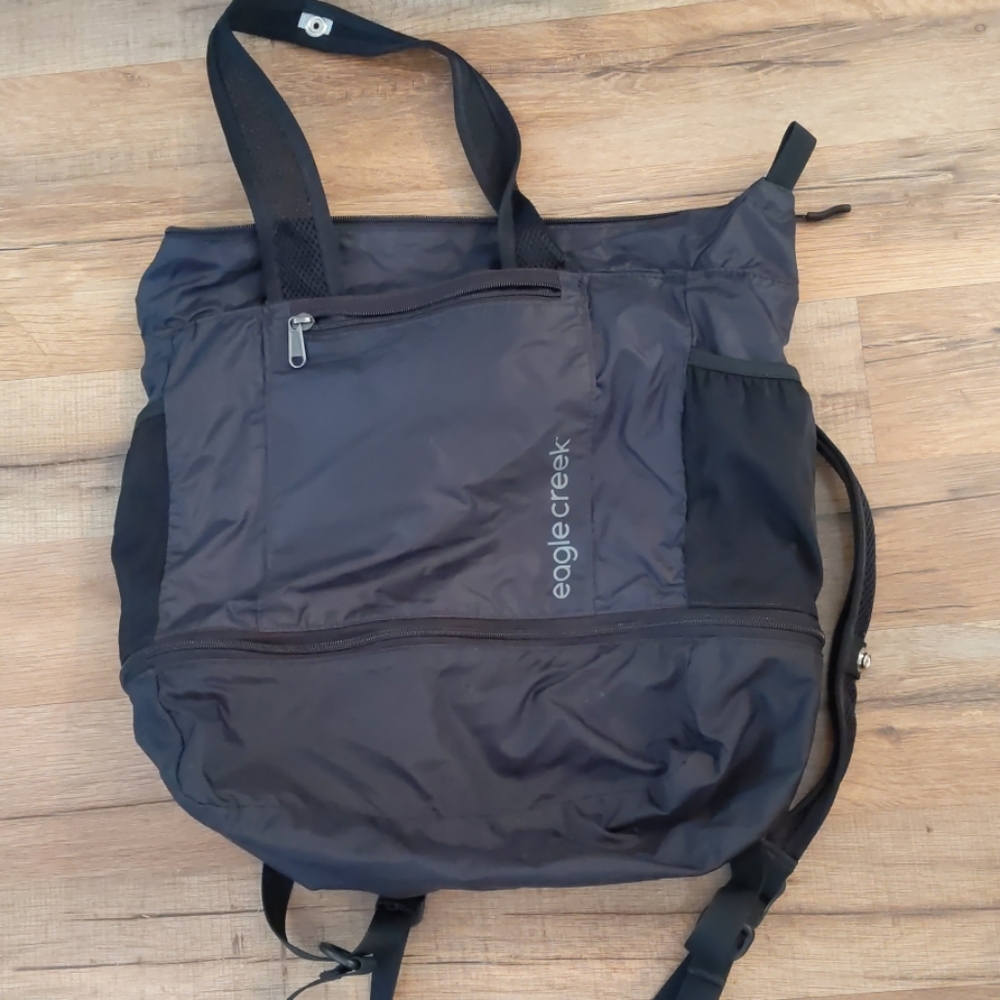 Eagle Creek tote to backpack